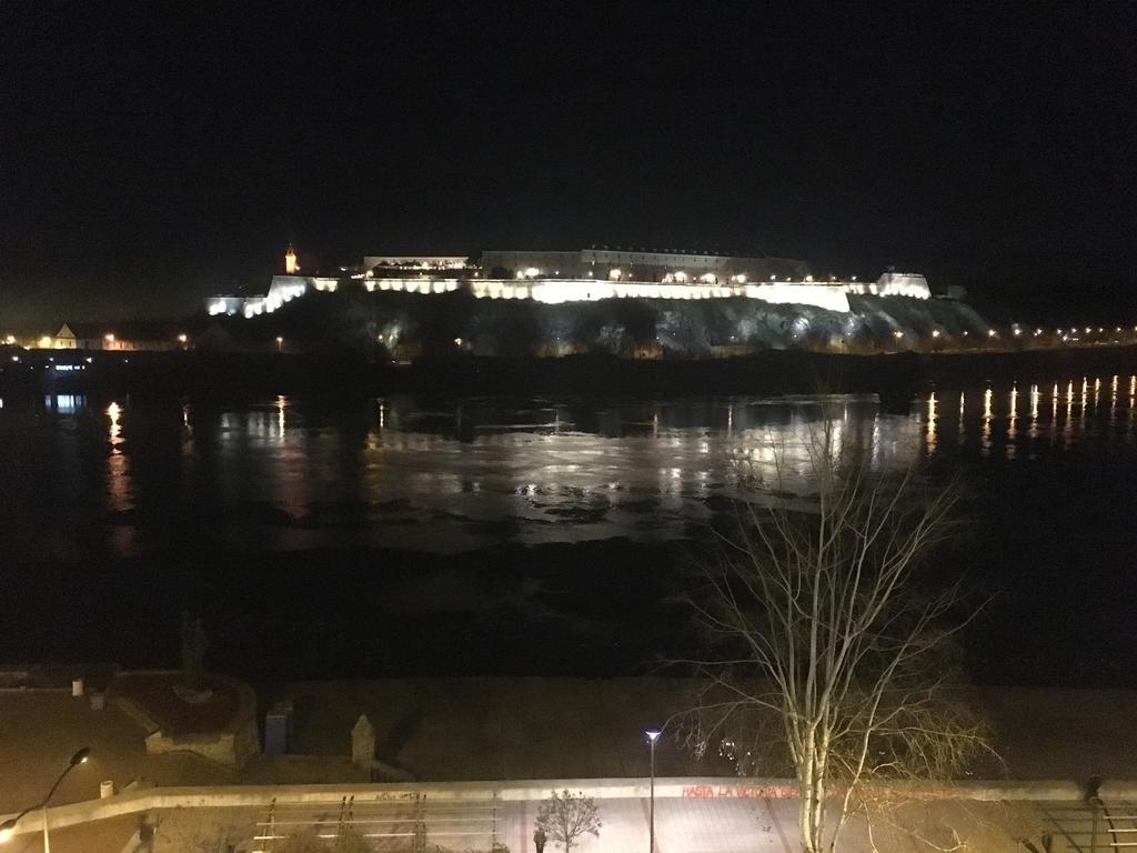 Fortress View Apartment Novi Sad Buitenkant foto